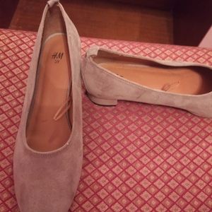 EUC H&M low heels